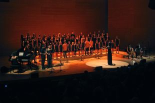 Mig miler de persones commemoren el Xè aniversari de la Geriona a l'Auditori de Girona