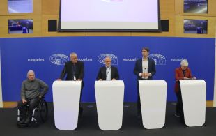 Una trentena d'eurodiputats demanen a Sánchez i Macron la reobertura dels passos fronterers