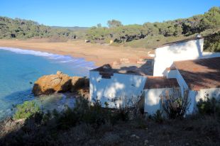 Les edificacions de la platja de Castell es convertiran en un centre d'interpretació