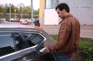 El 20% de carregadors públics de vehicles elèctrics no funcionen