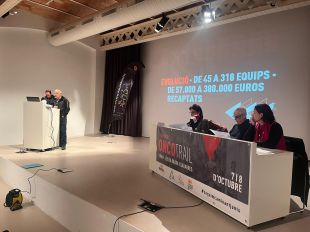 L'oncotrail celebra deu anys amb una exposició i una línia de roba esportiva