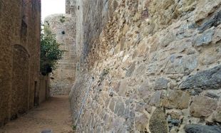 Digitalitzen en 3D la muralla medieval del convent de Sant Domènec de Castelló d'Empúries