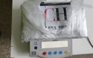 Localitzen més d'un quilo de cocaïna i haixix dins un vehicle en un control a la Jonquera
