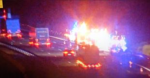Ferit el conductor d'un camió accidentat a l'AP-7 a Sant Julià de Ramis que transportava motors