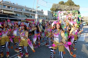 L'icònic Carnaval de Platja d'Aro reuneix 4.500 participants repartits en 70 colles