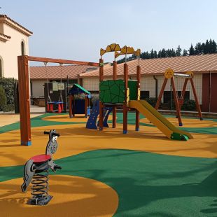 Arbúcies renova tres parcs infantils del municipi