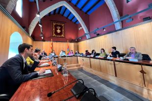 Castelló d’Empúries aprova les ordenances fiscals amb bonificacions socials i ajustos pel 2025