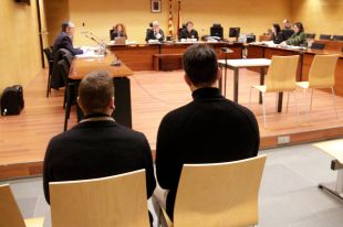 Absolen dos nois acusats d'abusar en grup d'una noia de 15 anys a Ripoll