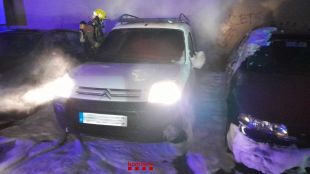 S'incendia una furgoneta aparcada a l'avinguda Salvador Dalí de Figueres