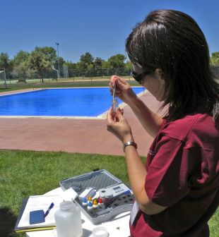 Dipsalut analitzarà l'aigua i les instal·lacions de gairebé 700 piscines públiques 