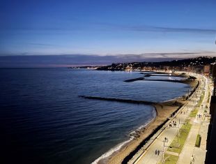 Sant Antoni avança en la construcció dels nous espigons per protegir les platges