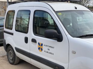 Vilablareix renovarà els vehicles municipals per d'altres elèctrics i posarà punts de càrrega