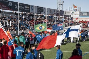 7.000 persones assisteixen a la jornada inaugural del MICFootball a l'estadi de Vilatenim
