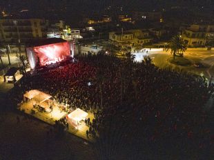Lildami i Julieta donen el tret de sortida a l'onzena edició del Festiva Ítaca a l'Escala