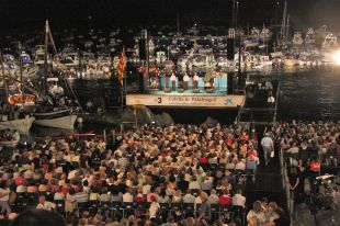 La Tradicional Cantada d'Havaneres porta més de 33.000 persones a Calella de Palafrugell