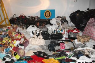 Cau un 70% l'activitat de 'top manta' a Roses per la pressió policial respecte l'estiu passat