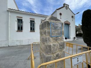 L'Escala recupera un pilar del canal d'aigua dolça del 1796