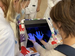 El Trueta promou la higiene de mans com a mesura per evitar infeccions