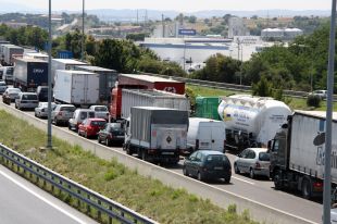 El RACC proposa subvencionar el peatge de l'AP-7 als camions que circulen per la N-II