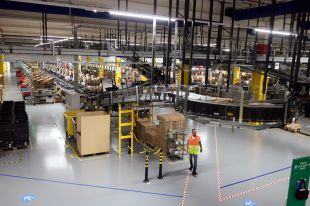 Amazon crea més de 300 nous llocs de treball al Far d'Empordà pel Black Friday i Nadal
