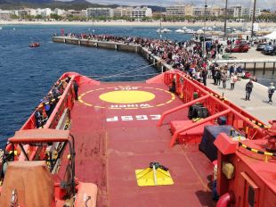 Centenars de persones assisteixen a la primera jornada del Palamós Terra de Mar