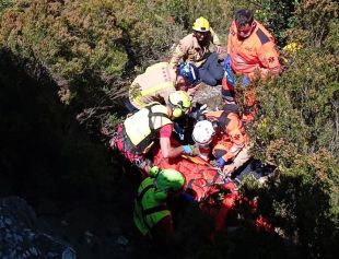 Ferit greu un escalador que ha caigut de sis metres a Port de la Selva