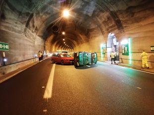 Simulacre d'accident amb cinc ferits al túnel de l'A-26 a Sant Joan les Fonts