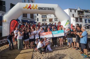 La 7a Oncoswim recull 74.000 euros per la recerca del càncer de mama triple negatiu