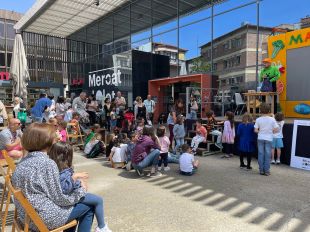 Els mercats gironins s’omplen durant dues setmanes de música, art i literatura 