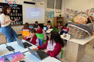 Prop d'un milió d'alumnes d'infantil, primària i ESO tornen a les aules en una jornada amb vaga