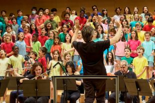Un miler d’alumnes de primària participaran en la 25a edició de ''Tots junts a cantar''