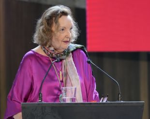 La doctora Carme Valls Llobet és investida doctora honoris causa de la Universitat de Girona