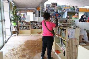 L'escola Lluís Castells de Riudaura intenta tornar a la normalitat després de la inundació