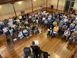Sant Hilari Sacalm acull la primera ''oda a l'aigua'' de la comarca en temps de sequera