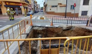 Unes obres al carrer provoquen una fuita de gas a Sant Feliu de Guíxols