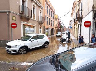 Les tempestes i ruixats deixen arbres i branques caiguts a les comarques gironines