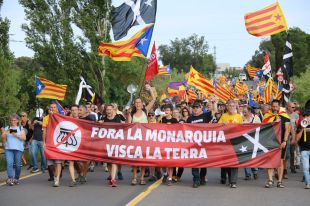 El jutjat cita a declarar els quatre manifestants denunciats en la protesta contra Felip VI a Caldes
