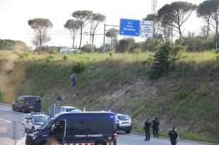 Quatre investigats en la protesta contra el rei per desobediència i contra la seguretat del trànsit