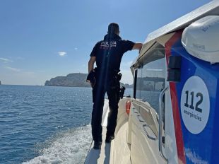 Detingut un pedòfil de 63 anys que gravava menors despullats a la platja de Palamós