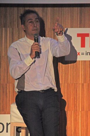 Enric Ruiz-Geli: 'El futur és l'arquitectura a partir de les partícules'
