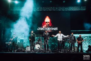 The Jacksons conquisten la Ciutadella en una nit de nostàlgia i absències