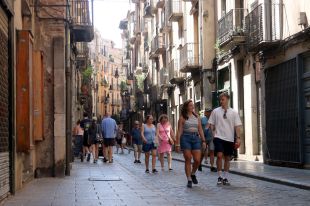 Girona capta menys turistes però fan estades més llargues aquest 2023