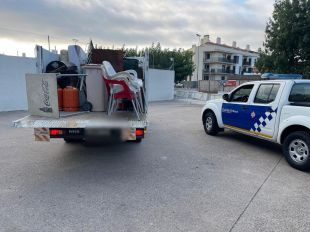 Retiren barbacoes, taules i cadires de la via pública a la zona oest de Figueres