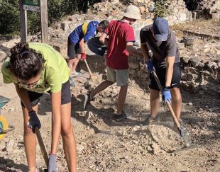 Vidreres inicia la campanya d'excavacions al castell de Sant Iscle