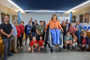 Olot estrena la primera gegantona amb diversitat funcional de Catalunya
