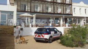 Acte vandàlic contra les instal·lacions de l'Hostal Empúries a l'Escala