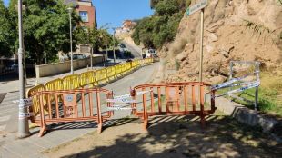 Una nova esllavissada talla un carrer al barri de la Plantera de Blanes