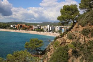 Lloret de Mar inaugura el nou tram del camí de ronda entre les platges de Lloret i Fenals
