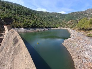 Portbou aprova la licitació per renovar el 30% de la xarxa d'aigua del municipi