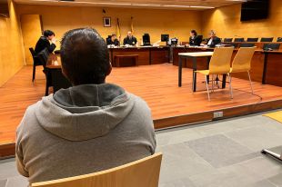Absolt l'acusat d'abusar de la filla i fer-li mirar vídeos sexuals a l'Escala